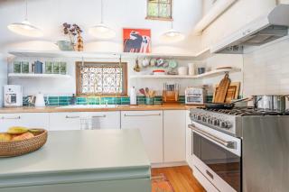 Heart of Santa Fe - Adorable Hideaway - King and Queen - Walk to Everything - Fireplace - AC - Santa Fe - 6