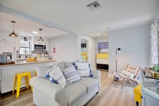 Chic Retreat - Sebring - 9