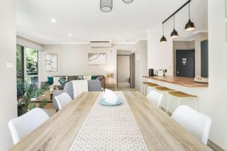 Under the Palms - Resort Style living - Palm Cove - 7