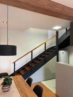 Lindo Apartamento Duplex com Vista para Montanha - 1