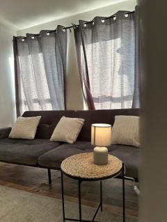 25 PERCENT OFF Monthly Stays 2Bed Serviced Apartment London Business & Family Guests Free WIFI & NETFLIX Sleeps 4! - Woolwich - 6