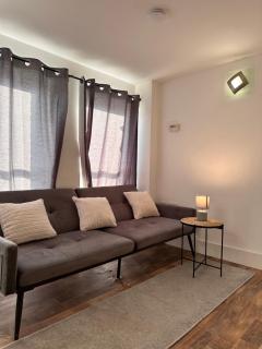 25 PERCENT OFF Monthly Stays 2Bed Serviced Apartment London Business & Family Guests Free WIFI & NETFLIX Sleeps 4! - Woolwich - 7