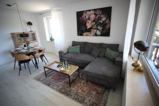 Zentral - Gemütlich - Küche - Balkon - Garage - 2