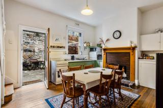 Karkalla Terrace - Explore Hobart's Historic Heart - Sandy Bay - 0