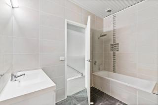 Wharf at North Batemans managed by Batemans Bay Accom - 2