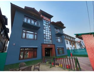 Hotel Sun and Snow, Pahalgham - Pahalgām - 0