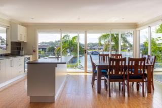 Unbeatable Waterfront Location - Sussex Inlet - 9