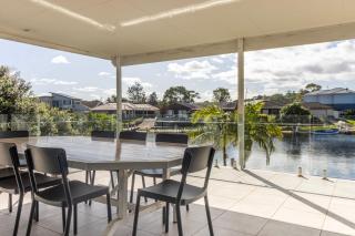 Unbeatable Waterfront Location - Sussex Inlet - 3