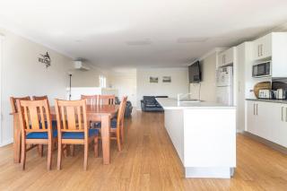 Unbeatable Waterfront Location - 4
