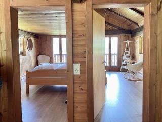 Eco Lodge with Jacuzzi and View in the Swiss Alps - 6