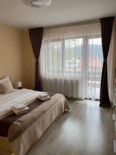 Kalinderu ADET ,lângă pârtie - Buşteni - 3