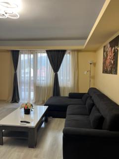 Kalinderu ADET ,lângă pârtie - Buşteni - 2