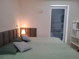 Downtown Delight - 0