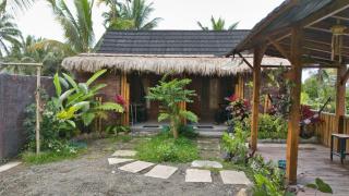Dira Bungalows - Tetebatu - 8