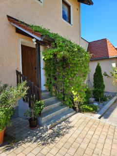 Pension und Ferienwohnungen Lerchl - 2