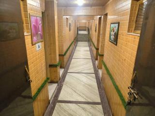 Hotel dilshan - Srinagar - 1