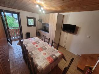 Chalet familial authentique et spacieux 2 chambres 4 à 6 personnes avec parking proche des remontées - La Chapelle-dʼAbondance - 4