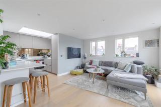 Sleek & Spacious 2BD Flat - Clapham - Londra - 4