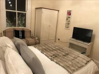 The Paradise Suite - 7