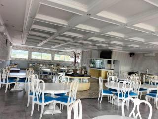 Rizen Premiere Hotel - Puncak - 4
