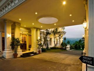 Rizen Premiere Hotel - 5