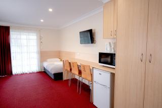 The Ballandean Pub & Motel - 4