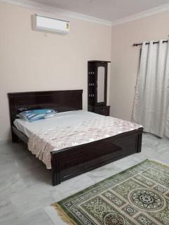 3BHK New, Luxury Flat - AC in Hyd only for Families 100 m from main road - Haiderabad - 3