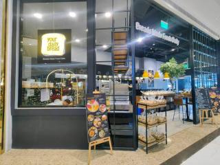 1BR Condotel with Balcony at FAME Residences #FM38 - 3