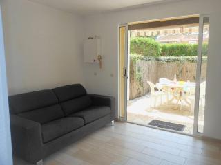 APPT 3 PIECES 35m2 avec TERRASSE 18m2 REF 4057 - Le Castellas - 8