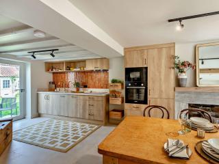 2 Bed in Harrogate 95078 - Goldsborough - 2