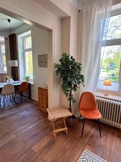 Schöne Altbauwohnung direkt an der Kesselschleuse! - Emden - 4