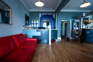 The Central Hotel - 9