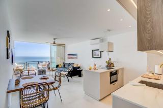 112-Stunning Beachfront Apartment in Benalmádena - Benalmádena - 1