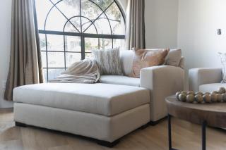 Spacious Pet Friendly 5br with Pool In Glendale - Glendale - 3