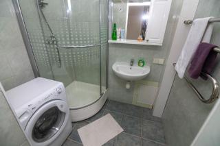 Spacious 4-Bedroom apartment - Riga - 3