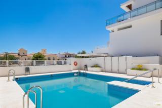ViVi Homes - Blossom Pool, Gym & Terrace - Benalmádena - 0