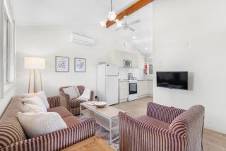 Madigan Cottages - The Kookaburra Cottage - Lovedale - 3