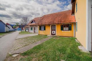 Spa House Alenka Terme Čatež - Čatež ob Savi - 0