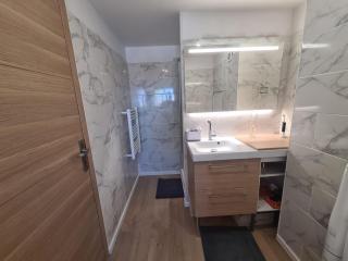 Nautica bulles jacuzzi privatif vue lac marin - 4