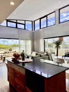 Sophie's Place ReLaunch - Luxury Penthouse - 9