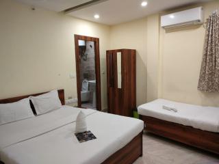 Hotel Holiday Express - Calcuta - 2