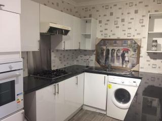A charming 3 bedroom apartment fit for your stay - Londra - 7