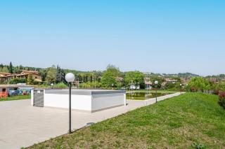 Garda Lido Red-Green - Pool & Garden - by HOST4U - 7