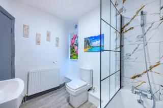 *RD7H*For your relaxed & Cosy Free Parking - Leeds - 5