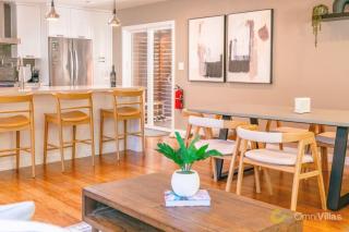 Serene 2BR Retreat Great Views Private Hot Tub - 4