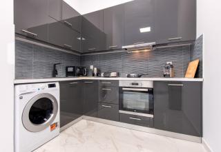 LIV - Modern Spacious Apartment in Gazi - Athens - 5