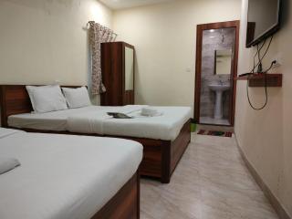 Hotel Holiday Express - Calcuta - 4