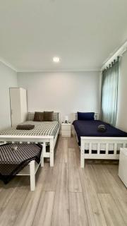 Studio Flat in Acton - Londra - 2