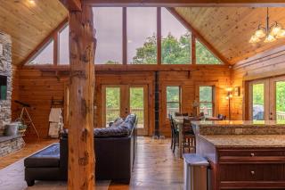 Roaring Creek Lodge - Newland - 1