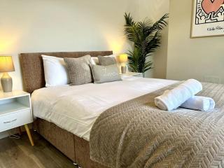 2 Bedroom City Centre House - Pet Friendly - Free Parking - Cardiff - 1